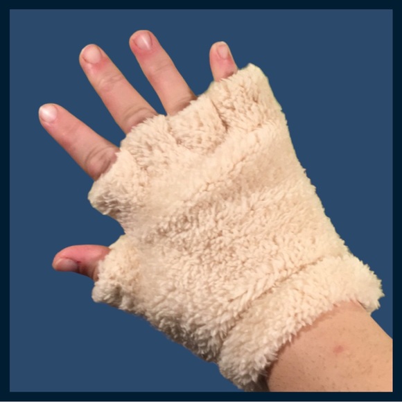 Fingerless Mittens Gloves - Picture 3 of 10